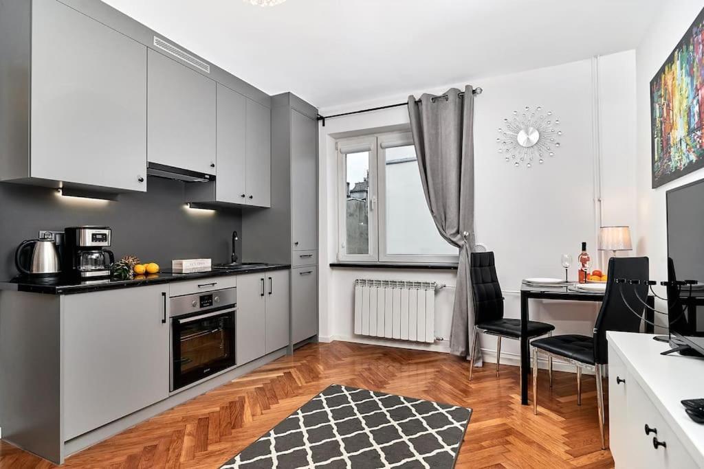 Komfort W Sercu Miasta Wroclaw Ngoại thất bức ảnh