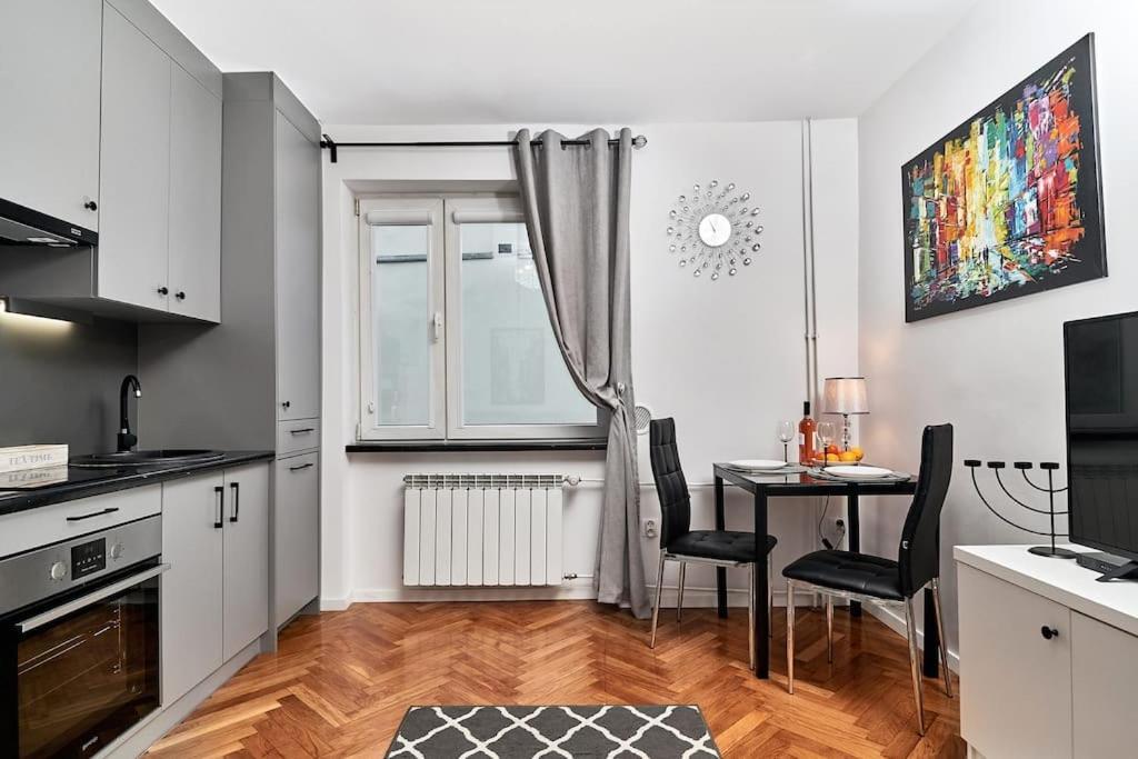 Komfort W Sercu Miasta Wroclaw Ngoại thất bức ảnh