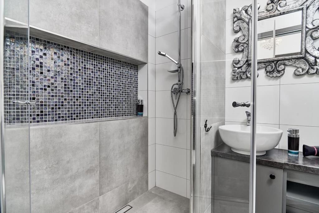 Komfort W Sercu Miasta Wroclaw Ngoại thất bức ảnh
